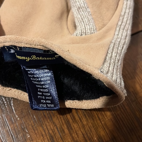 NEW❄️Tommy Bahama Merino Wool Blend Tan Hat Genuine Leather Gloves set S/M $120 - Picture 8 of 12